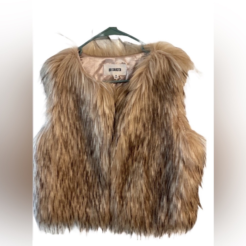 BB Dakota Fur Vest in Cream and Gray